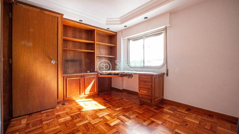 Imagem Apartamento com 3 Quartos à Venda, 220 m² em Itaim Bibi - São Paulo