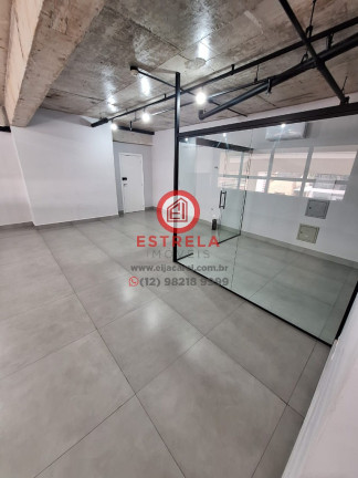 Sala Comercial à Venda, 57 m² em Centro - Jacareí