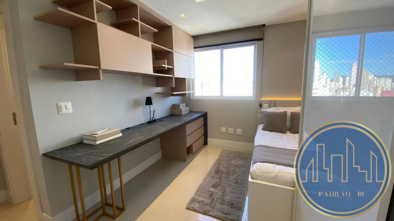 Imagem Apartamento com 3 Quartos à Venda, 136 m² em Centro - Balneário Camboriú Imagem Apartamento com 3 Quartos à Venda, 136 m² em Centro - Balneário Camboriú
