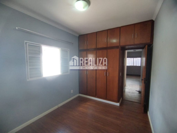 Imagem Casa com 3 Quartos à Venda, 255 m² em Residencial Monte Castelo - Uberaba Imagem Casa com 3 Quartos à Venda, 255 m² em Residencial Monte Castelo - Uberaba