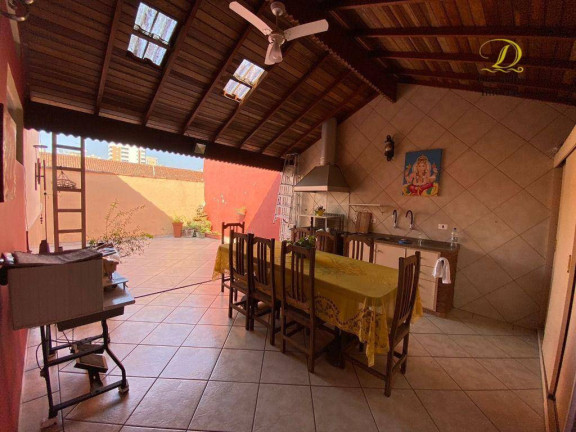 Imagem Casa com 4 Quartos à Venda, 145 m² em Vila Guilhermina - Praia Grande