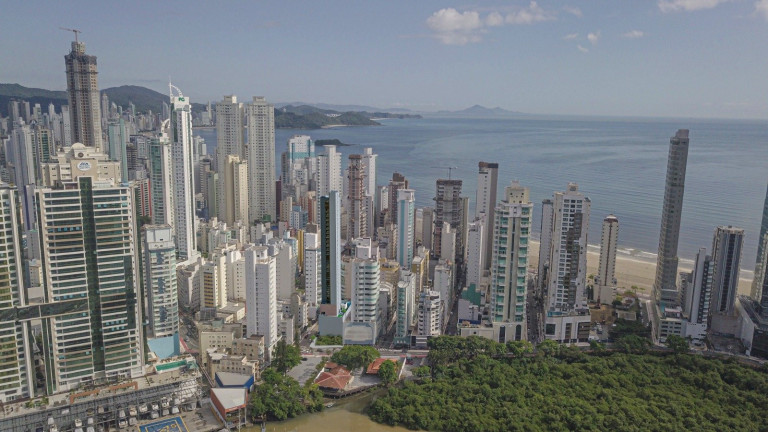 Foto do imóvel Apartamento com 4 Quartos à Venda, 185 m² em Centro - Balneário Camboriú