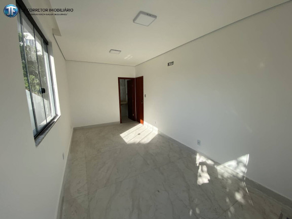 Imagem Casa com 3 Quartos à Venda, 126 m² em Bom Retiro - Ipatinga