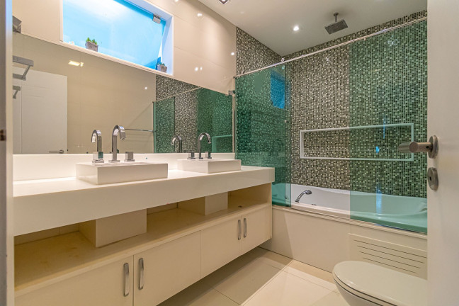Imagem Casa com 4 Quartos à Venda, 595 m² em Humaitá - Rio De Janeiro