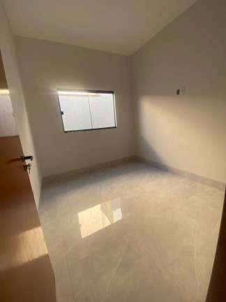 Imagem Casa com 3 Quartos à Venda, 142 m² em Moinho Dos Ventos - Goiânia Imagem Casa com 3 Quartos à Venda, 142 m² em Moinho Dos Ventos - Goiânia