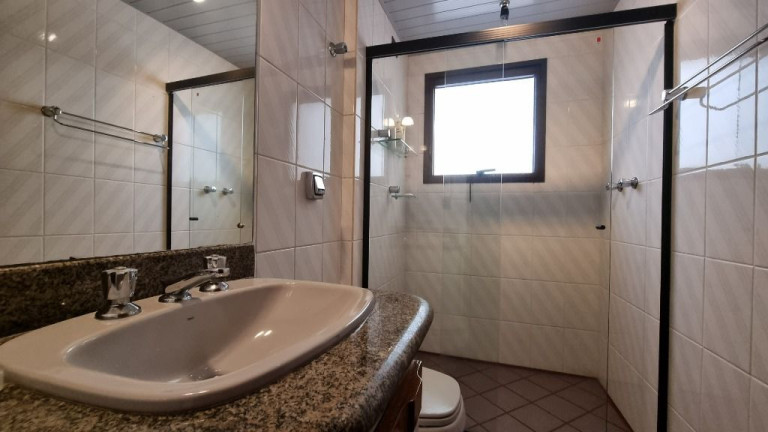 Imagem Apartamento com 3 Quartos à Venda, 130 m² em Pitangueiras - Guarujá Imagem Apartamento com 3 Quartos à Venda, 130 m² em Pitangueiras - Guarujá
