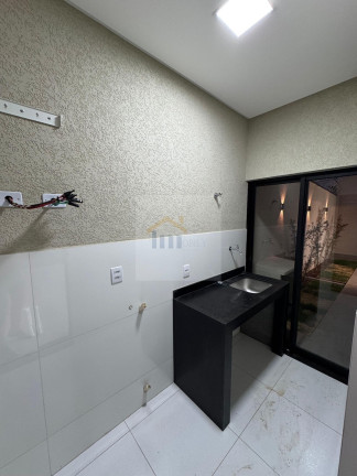 Imagem Casa com 3 Quartos à Venda, 215 m² em Residencial Itália - Goiânia