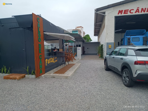 Galpão à Venda, 720 m² em Centro - Palhoça