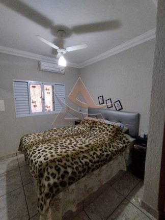Imagem Casa com 3 Quartos à Venda, 241 m² em Jamil Cury - Ribeirão Preto