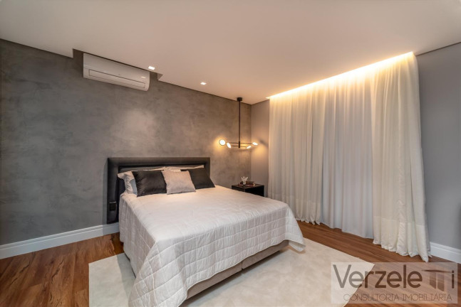 Imagem Apartamento com 4 Quartos à Venda, 282 m² em Pioneiros - Balneário Camboriú Imagem Apartamento com 4 Quartos à Venda, 282 m² em Pioneiros - Balneário Camboriú