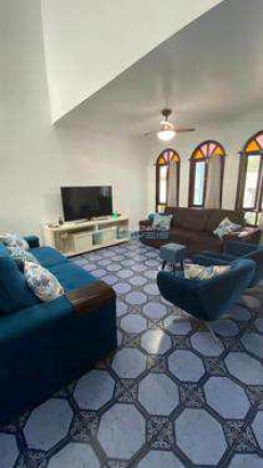 Imagem Casa com 4 Quartos à Venda, 332 m² em Flórida - Praia Grande Imagem Casa com 4 Quartos à Venda, 332 m² em Flórida - Praia Grande