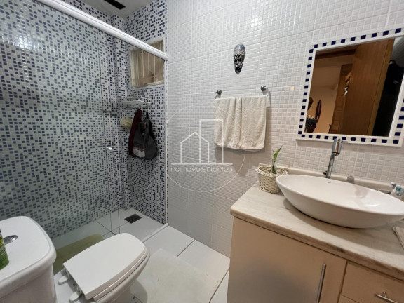 Imagem Casa com 3 Quartos à Venda, 255 m² em São João Do Rio Vermelho - Florianópolis