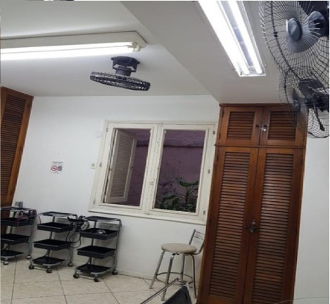 Imóvel Comercial à Venda, 23 m² em Catete - Rio De Janeiro
