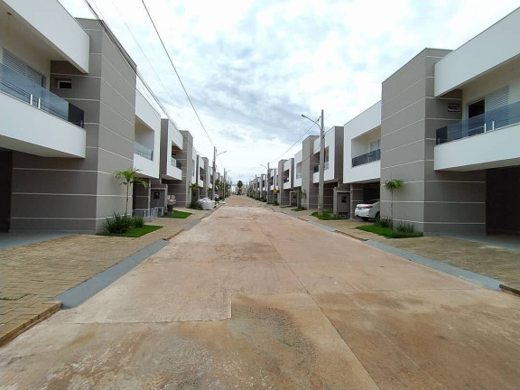Casa com 3 Quartos à Venda, 160 m² em Morada Do Ouro - Cuiabá