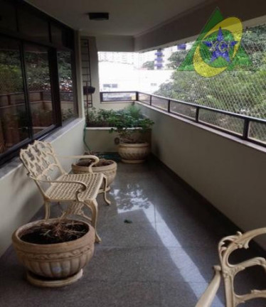 Imagem Imóvel com 3 Quartos à Venda, 223 m² em Cambuí - Campinas Imagem Imóvel com 3 Quartos à Venda, 223 m² em Cambuí - Campinas