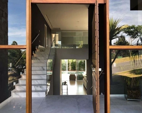 Imagem Casa à Venda, em Chácara Dos Lagos - Carapicuíba Imagem Casa à Venda, em Chácara Dos Lagos - Carapicuíba