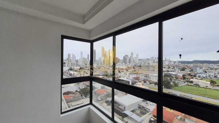Foto do imóvel Apartamento com 3 Quartos à Venda, 77 m² em Centro - Balneário Camboriú