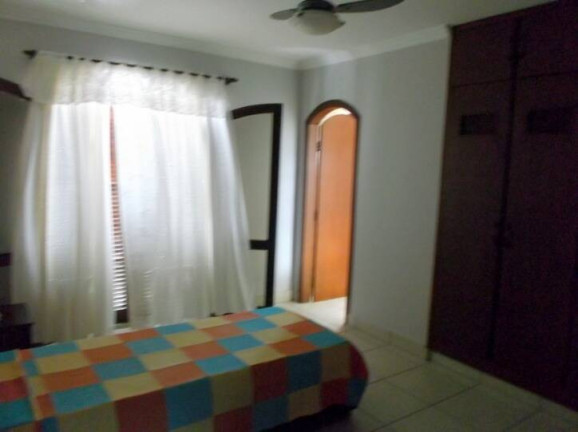 Imagem Casa com 5 Quartos à Venda,  em Bougainvillee 1 - Peruíbe