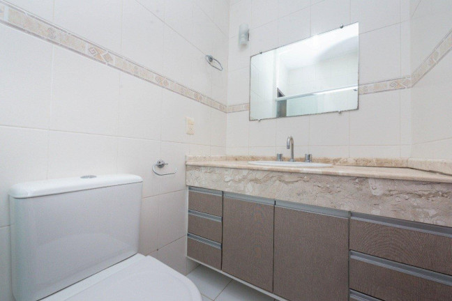 Imagem Casa com 4 Quartos à Venda, 234 m² em Santa Felicidade - Curitiba