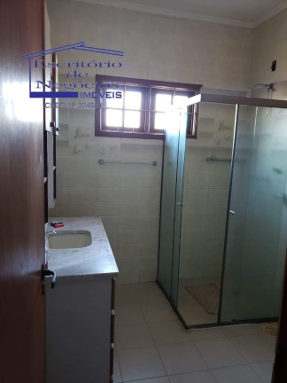 Imagem Casa com 4 Quartos à Venda, 268 m² em Cavalhada - Porto Alegre Imagem Casa com 4 Quartos à Venda, 268 m² em Cavalhada - Porto Alegre