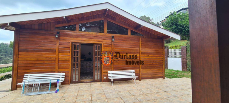 Imagem Chácara com 4 Quartos à Venda, 230 m² em Clube De Campo Vale Do Sol - Campos Do Jordão Imagem Chácara com 4 Quartos à Venda, 230 m² em Clube De Campo Vale Do Sol - Campos Do Jordão