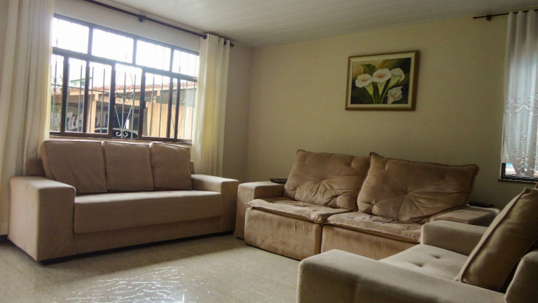 Imagem Casa com 4 Quartos à Venda, 350 m² em Várzea - Teresópolis