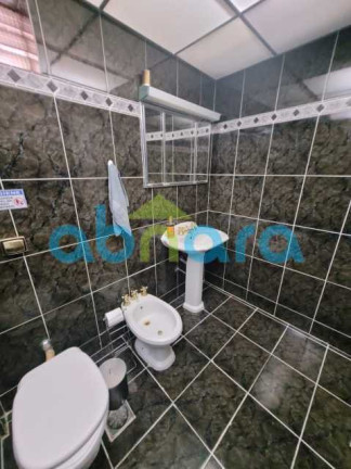 Imagem Apartamento com 4 Quartos à Venda, 220 m² em Copacabana - Rio De Janeiro Imagem Apartamento com 4 Quartos à Venda, 220 m² em Copacabana - Rio De Janeiro