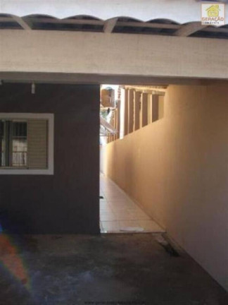 Imagem Casa com 2 Quartos à Venda, 225 m² em Chácaras Luzia Vicente - Bragança Paulista Imagem Casa com 2 Quartos à Venda, 225 m² em Chácaras Luzia Vicente - Bragança Paulista