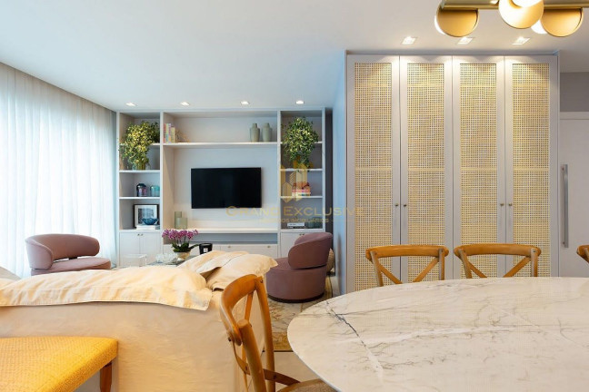 Apartamento com 3 Quartos à Venda, 120 m² em Centro - Balneário Camboriú