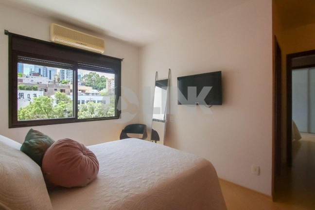 Imagem Apartamento com 2 Quartos à Venda, 81 m² em Auxiliadora - Porto Alegre Imagem Apartamento com 2 Quartos à Venda, 81 m² em Auxiliadora - Porto Alegre