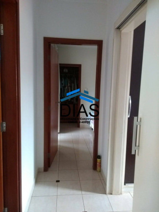 Imagem Casa com 3 Quartos à Venda, 210 m² em Centro - Araraquara Imagem Casa com 3 Quartos à Venda, 210 m² em Centro - Araraquara