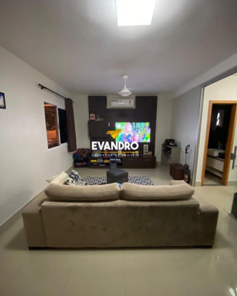 Imagem Casa com 4 Quartos à Venda, 190 m² em Santa Cruz - Cuiabá Imagem Casa com 4 Quartos à Venda, 190 m² em Santa Cruz - Cuiabá