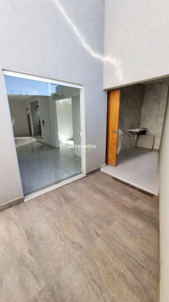 Imagem Sobrado com 3 Quartos à Venda, 170 m²