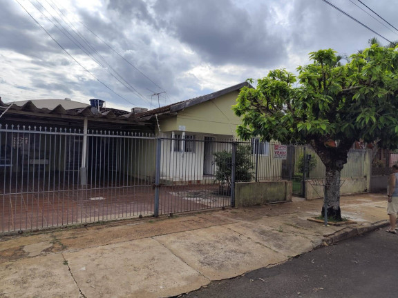 Imagem Casa com 3 Quartos à Venda, 525 m² em Vila Sampaio - Arapongas Imagem Casa com 3 Quartos à Venda, 525 m² em Vila Sampaio - Arapongas