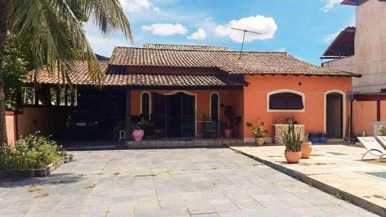 Casa com 3 Quartos à Venda, 420 m² em Piratininga - Niterói
