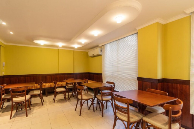 Imagem Imóvel com 3 Quartos à Venda, 147 m² em Higienópolis - Porto Alegre Imagem Imóvel com 3 Quartos à Venda, 147 m² em Higienópolis - Porto Alegre