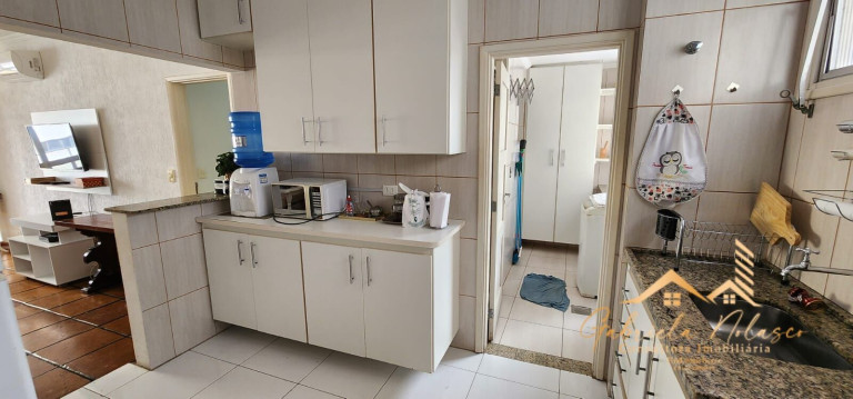 Imagem Apartamento com 4 Quartos à Venda, 130 m² em Pitangueiras - Guarujá