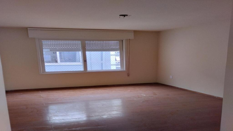 Imagem Imóvel com 1 Quarto à Venda,  em Menino Deus - Porto Alegre