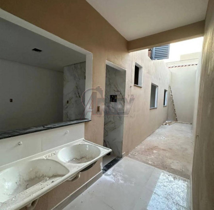 Imagem Casa com 3 Quartos à Venda, 50 m² em Delfino Magalhães - Montes Claros Imagem Casa com 3 Quartos à Venda, 50 m² em Delfino Magalhães - Montes Claros