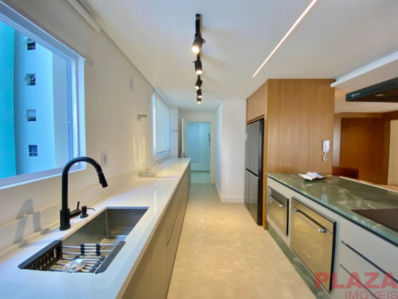 Imagem Apartamento com 3 Quartos à Venda, 294 m² em Centro - Balneário Camboriú