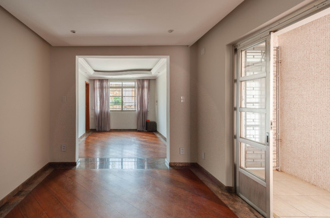 Imagem Casa com 4 Quartos à Venda, 240 m² em Vila Guilherme - São Paulo Imagem Casa com 4 Quartos à Venda, 240 m² em Vila Guilherme - São Paulo