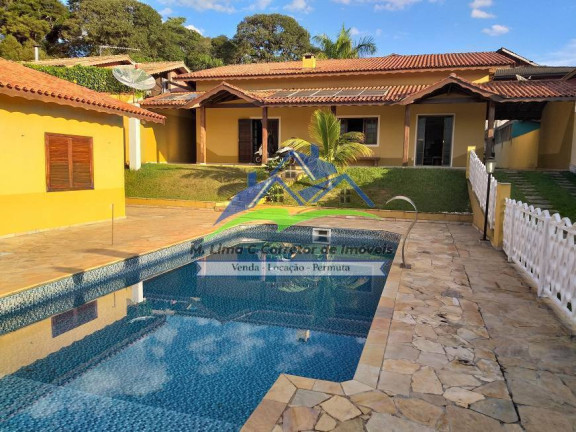 Chácara com 3 Quartos à Venda, 1.000 m² em Piracaia