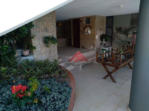 Imagem Casa com 5 Quartos à Venda, 600 m² em São Francisco - Niterói Imagem Casa com 5 Quartos à Venda, 600 m² em São Francisco - Niterói