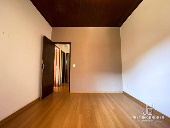 Imagem Casa com 3 Quartos à Venda, 88 m² em Barra Do Imbuí - Teresópolis