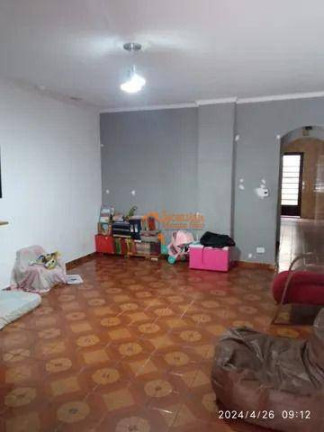 Imagem Sobrado com 3 Quartos à Venda, 200 m² em Jardim Presidente Dutra - Guarulhos Imagem Sobrado com 3 Quartos à Venda, 200 m² em Jardim Presidente Dutra - Guarulhos