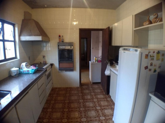 Imagem Casa com 3 Quartos à Venda, 269 m² em Centro - Botucatu