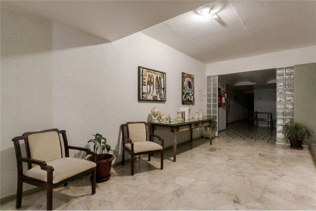 Imagem Imóvel com 2 Quartos à Venda, em Petrópolis - Porto Alegre Imagem Imóvel com 2 Quartos à Venda, em Petrópolis - Porto Alegre
