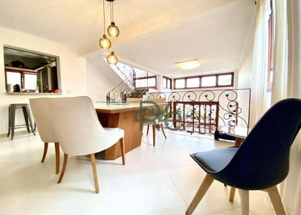 Imagem Casa com 4 Quartos à Venda, 325 m² em Palm Hills - Cotia Imagem Casa com 4 Quartos à Venda, 325 m² em Palm Hills - Cotia