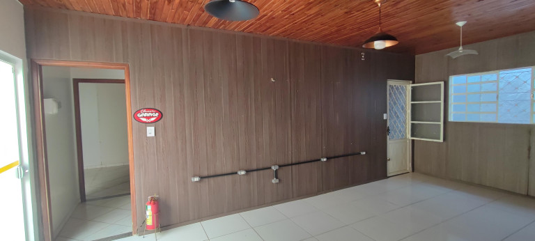 Imagem Imóvel com 8 Quartos à Venda, 180 m² em Vila Nossa Senhora Das Graças - Campo Grande Imagem Imóvel com 8 Quartos à Venda, 180 m² em Vila Nossa Senhora Das Graças - Campo Grande