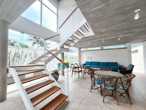 Imagem Sobrado com 5 Quartos à Venda, 388 m² em Guaecá - São Sebastião